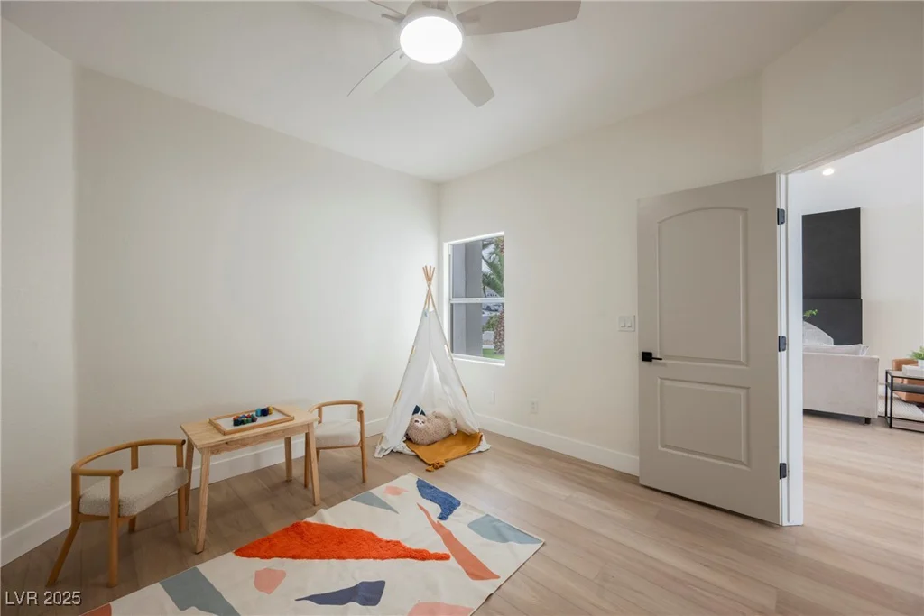 8140 Bay Harbor, Las Vegas, NV 89128