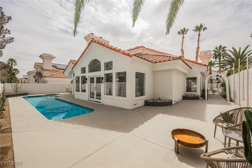 8140 Bay Harbor, Las Vegas, NV 89128