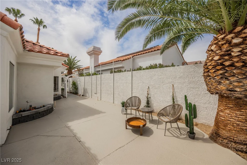 8140 Bay Harbor, Las Vegas, NV 89128