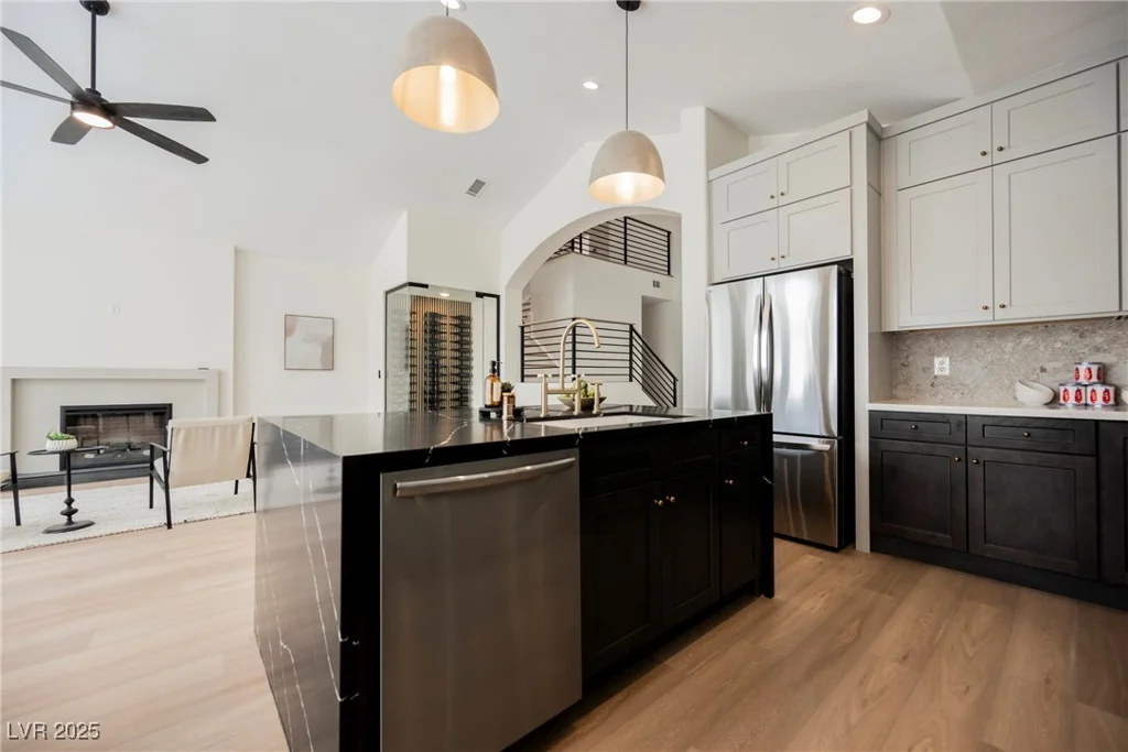 8140 Bay Harbor, Las Vegas, NV 89128
