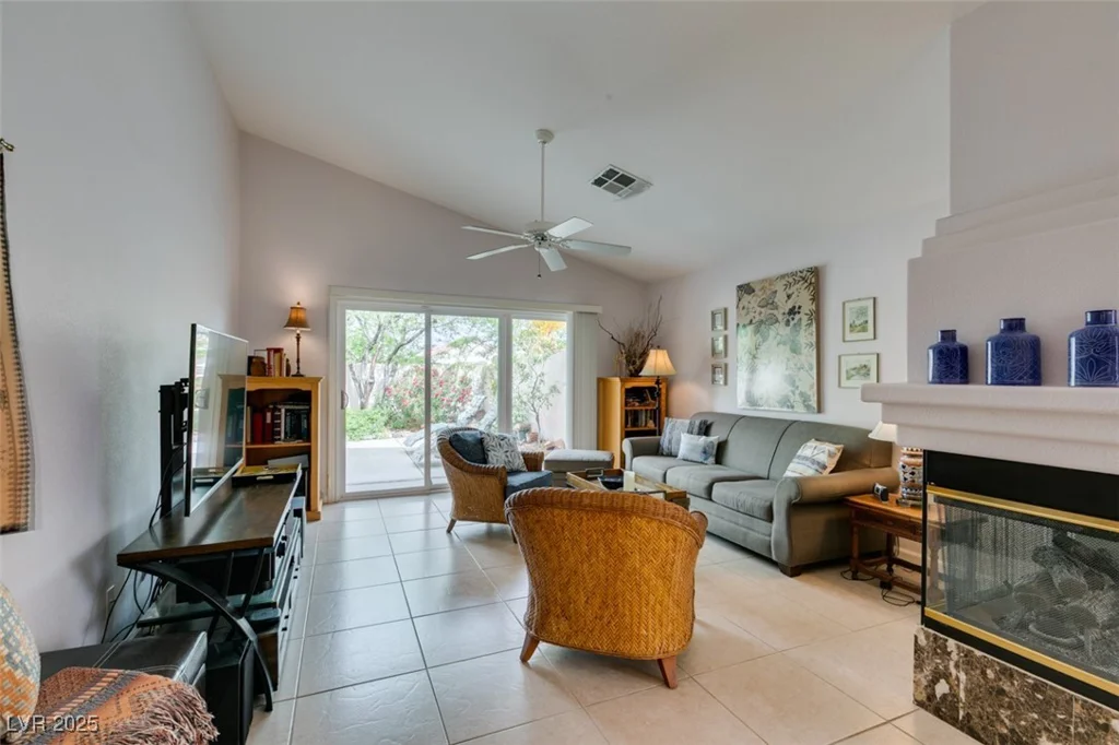 1632 Royal Canyon, Las Vegas, NV 89128
