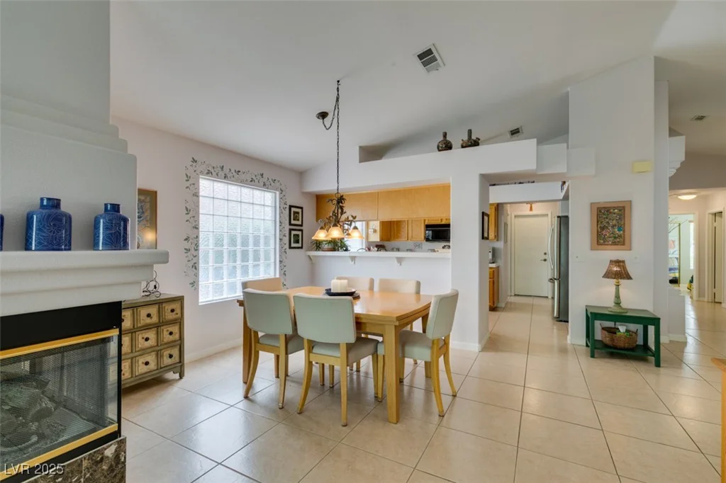 1632 Royal Canyon, Las Vegas, NV 89128