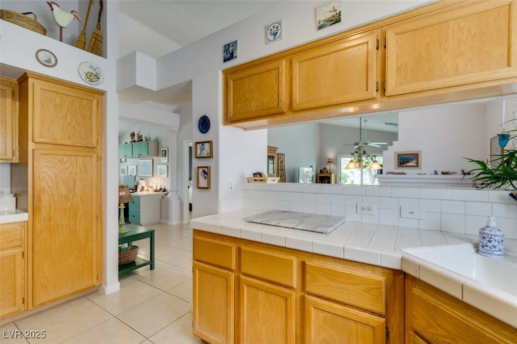 1632 Royal Canyon, Las Vegas, NV 89128