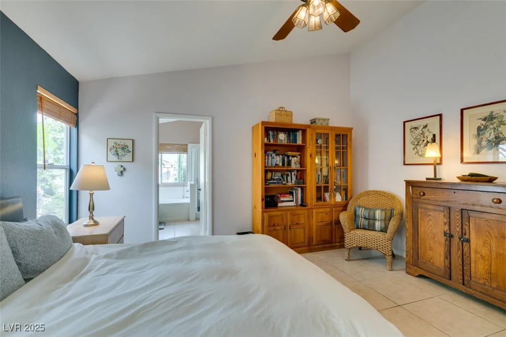 1632 Royal Canyon, Las Vegas, NV 89128