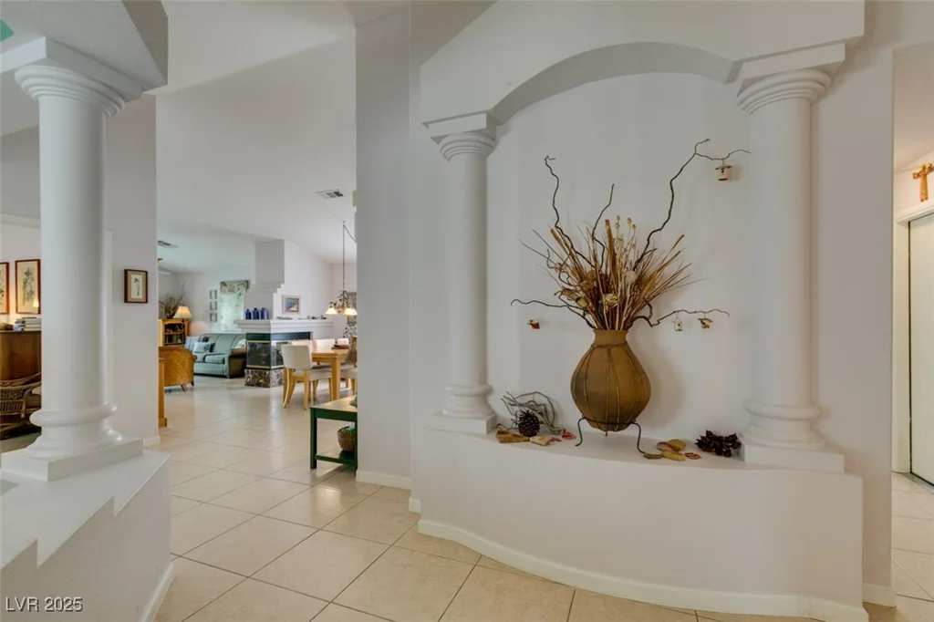 1632 Royal Canyon, Las Vegas, NV 89128