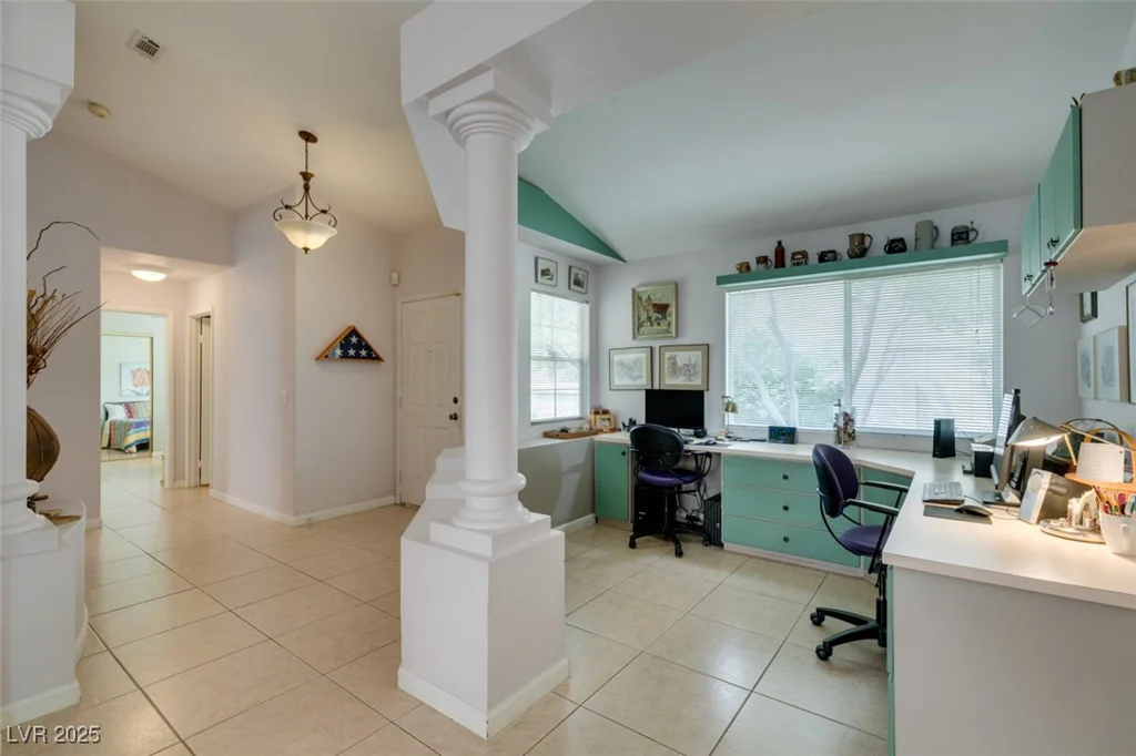 1632 Royal Canyon, Las Vegas, NV 89128