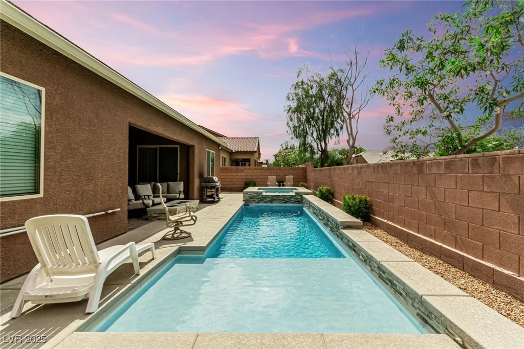 5616 Silver Cascade, Las Vegas, NV 89131