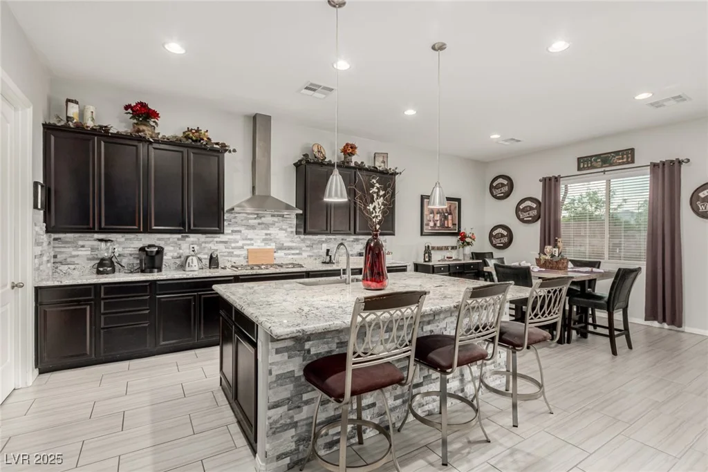 5616 Silver Cascade, Las Vegas, NV 89131