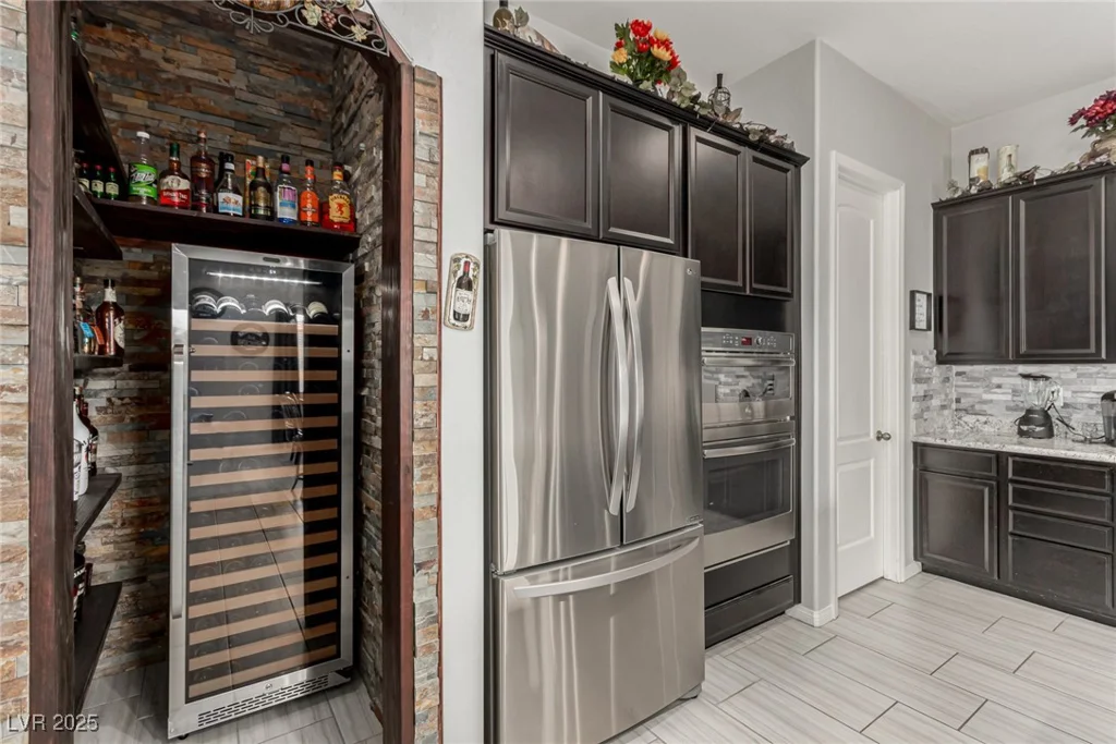5616 Silver Cascade, Las Vegas, NV 89131