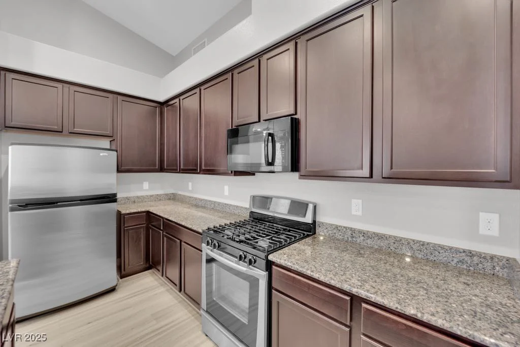 9467 Samuel Clemens, Las Vegas, NV 89147