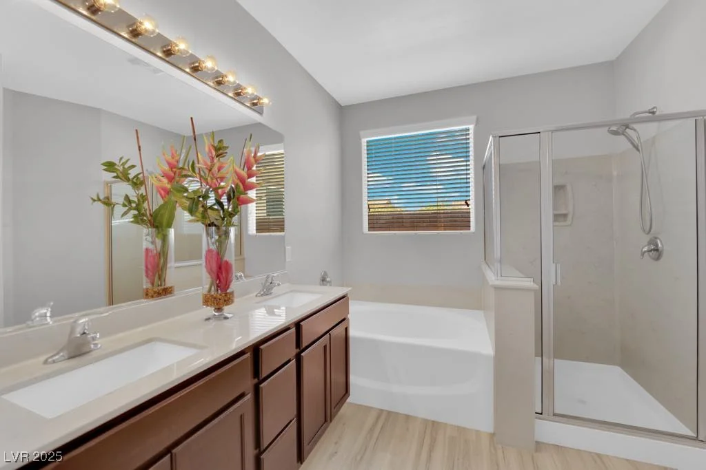 9467 Samuel Clemens, Las Vegas, NV 89147