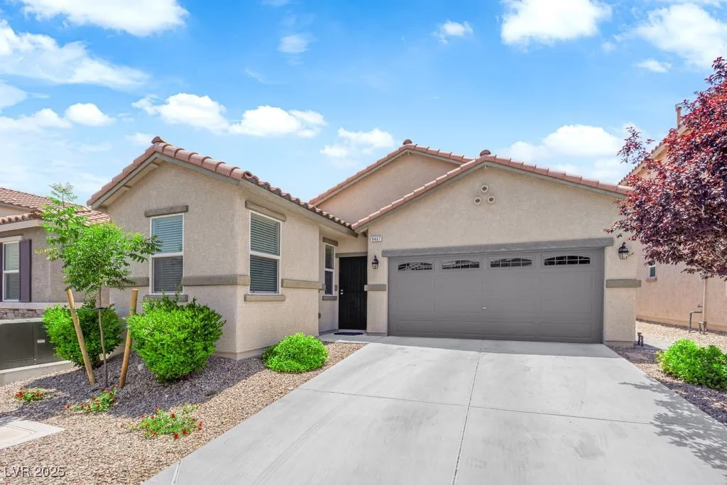 9467 Samuel Clemens, Las Vegas, NV 89147