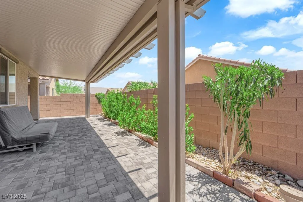 9467 Samuel Clemens, Las Vegas, NV 89147