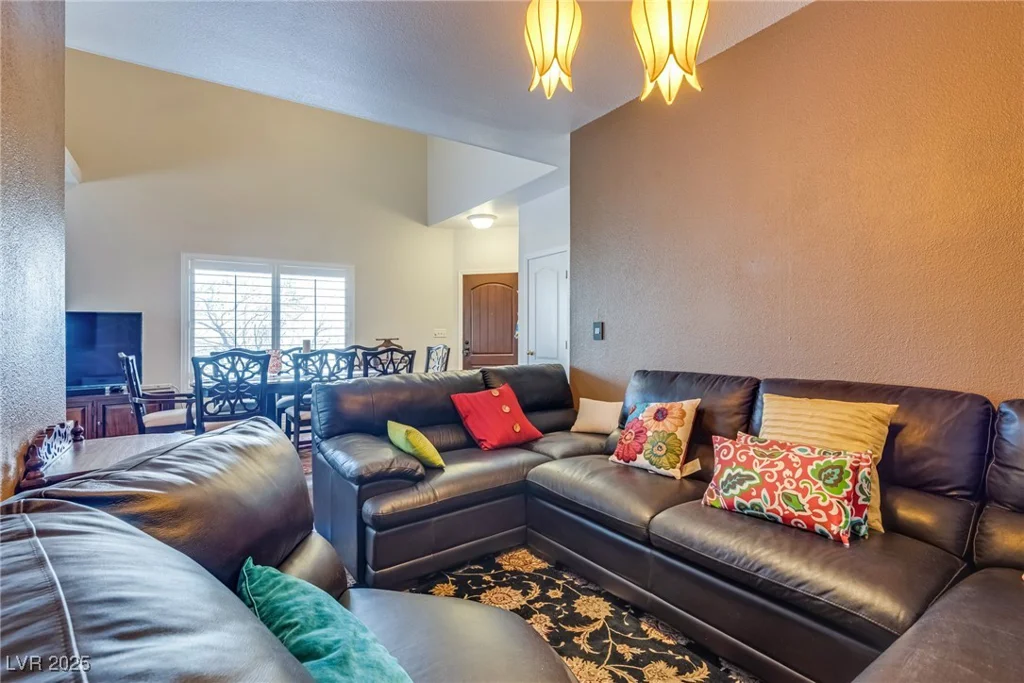 4487 Tomer, Las Vegas, NV 89121