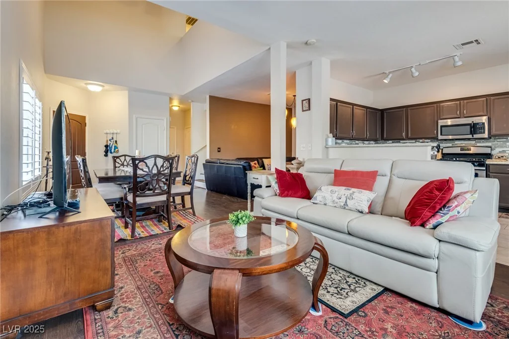 4487 Tomer, Las Vegas, NV 89121