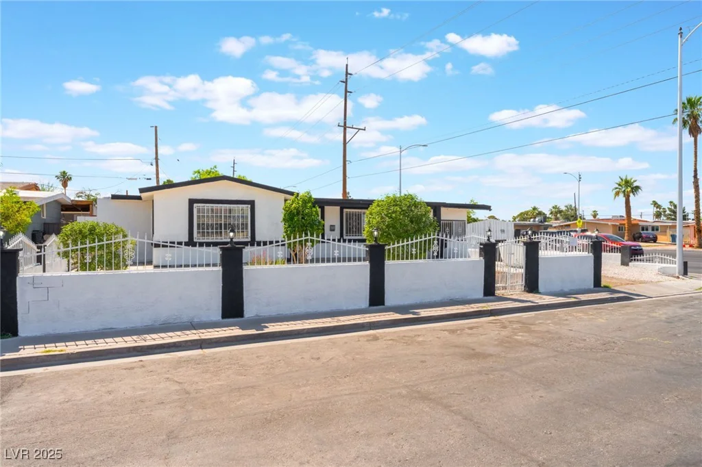 517 22nd, Las Vegas, NV 89101