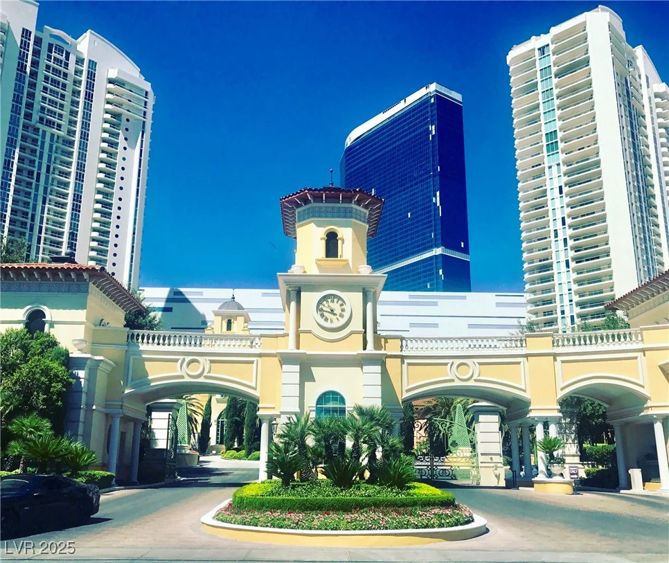 2747 Paradise, Las Vegas, NV 89109