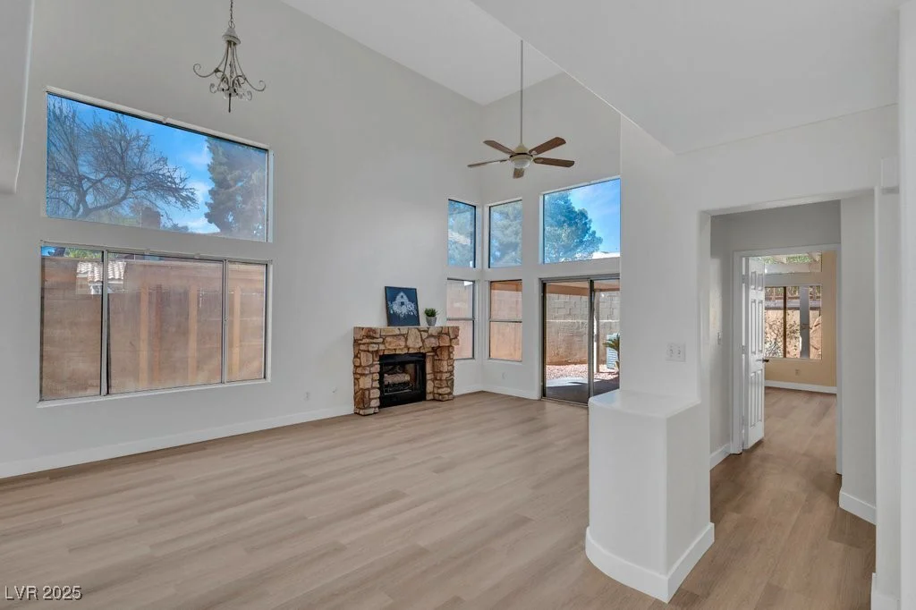 125 Firecreek, Las Vegas, NV 89107