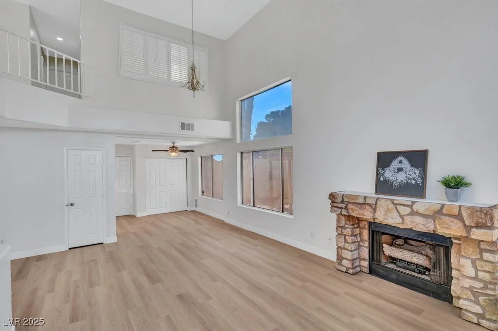 125 Firecreek, Las Vegas, NV 89107