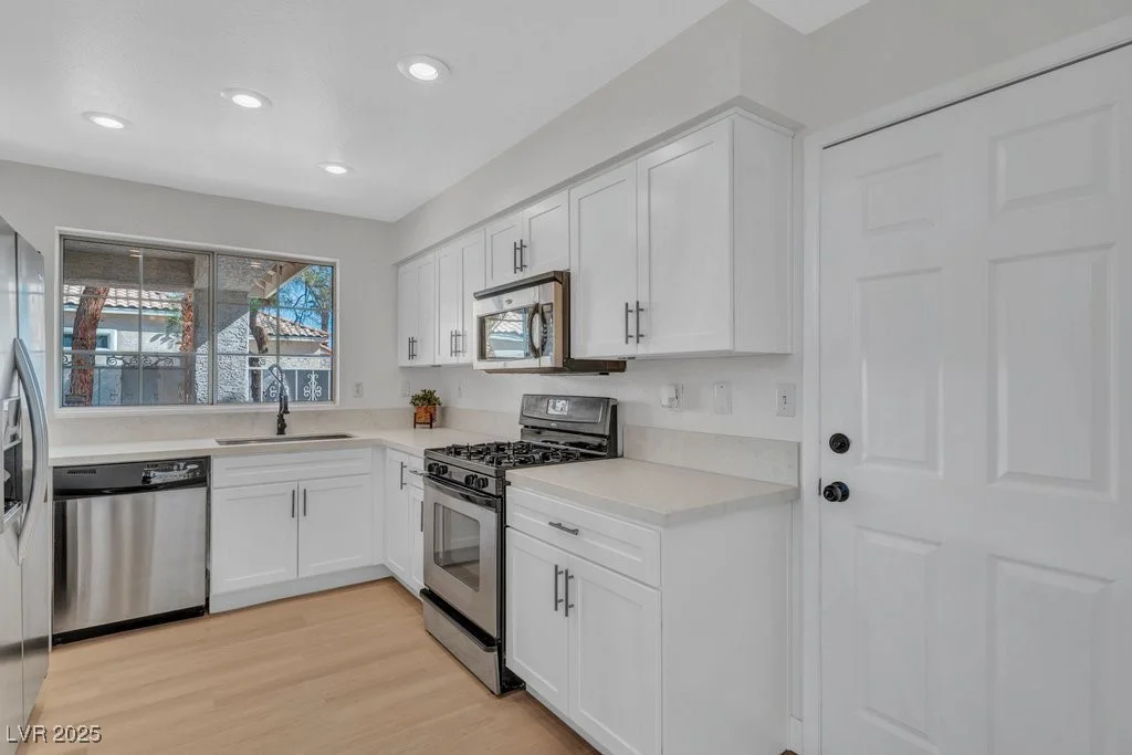 125 Firecreek, Las Vegas, NV 89107
