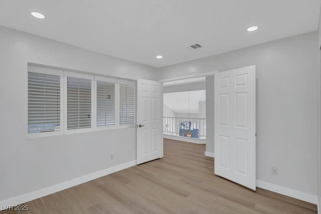 125 Firecreek, Las Vegas, NV 89107