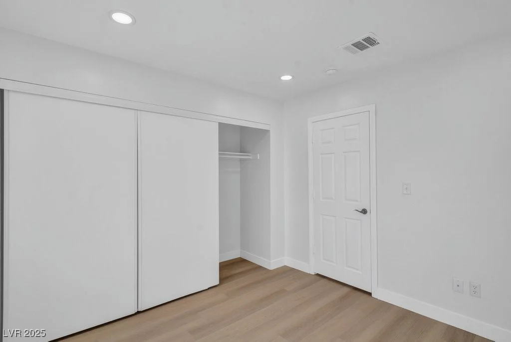 125 Firecreek, Las Vegas, NV 89107