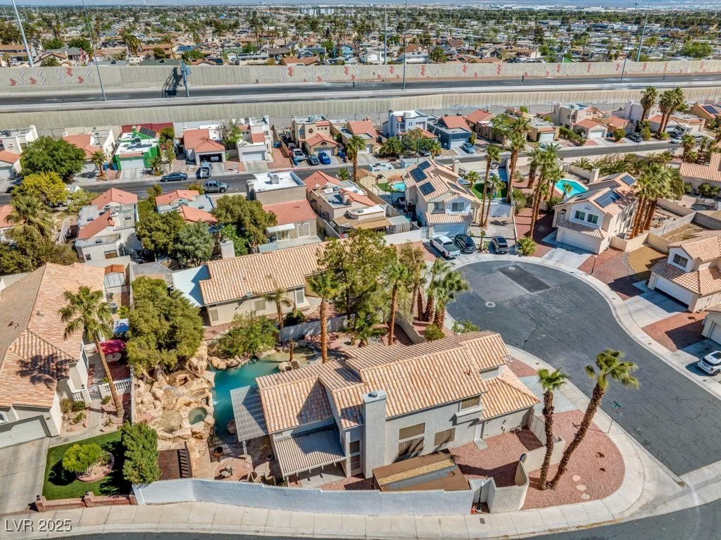 125 Firecreek, Las Vegas, NV 89107