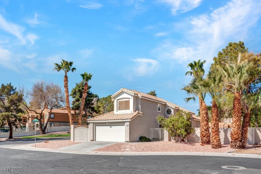 125 Firecreek, Las Vegas, NV 89107