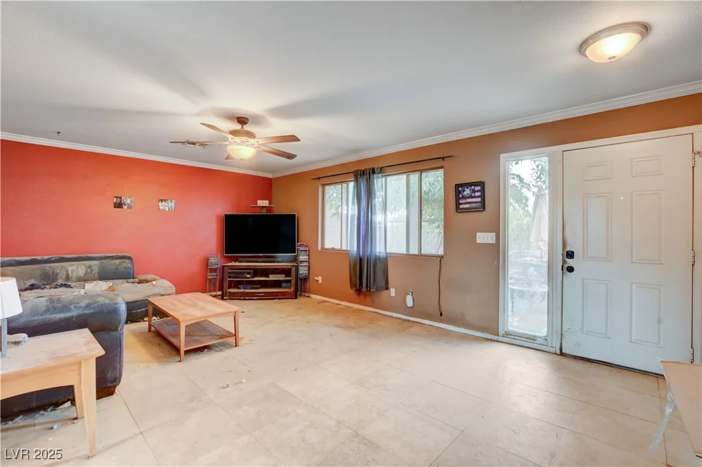 5900 Fawn, Las Vegas, NV 89107
