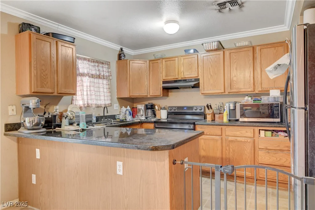 5900 Fawn, Las Vegas, NV 89107