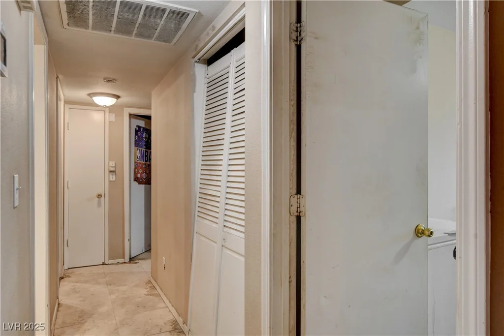 5900 Fawn, Las Vegas, NV 89107