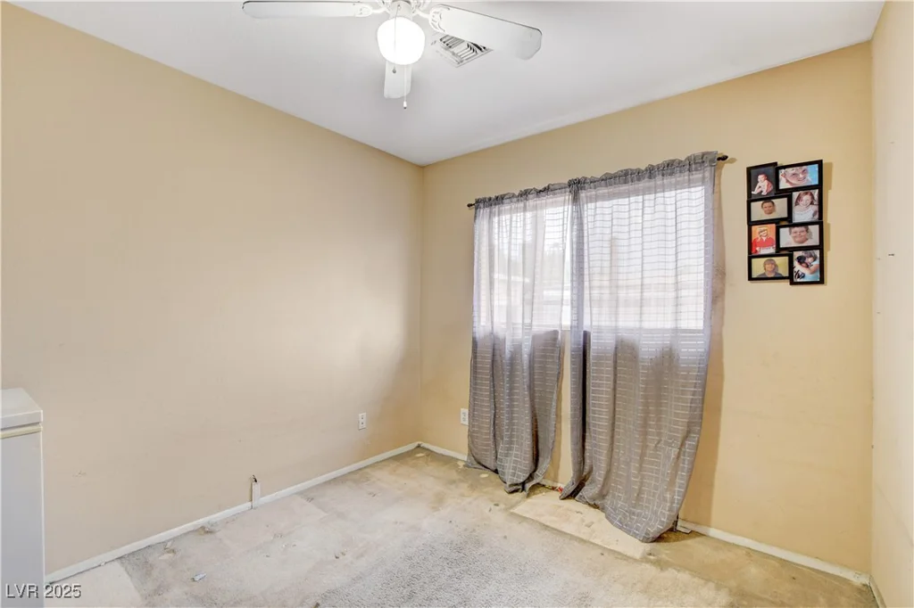 5900 Fawn, Las Vegas, NV 89107