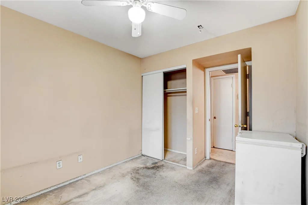 5900 Fawn, Las Vegas, NV 89107