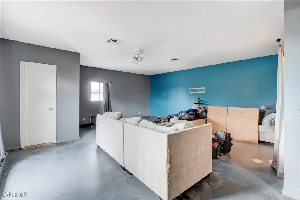 5900 Fawn, Las Vegas, NV 89107