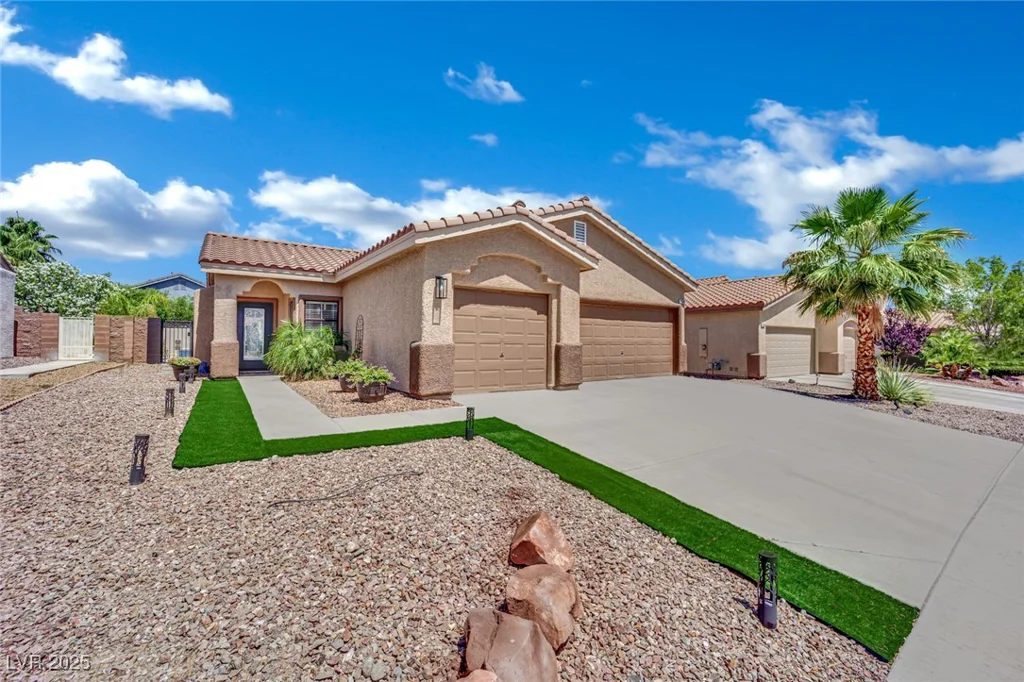 2558 Wiltshire, Henderson, NV 89052