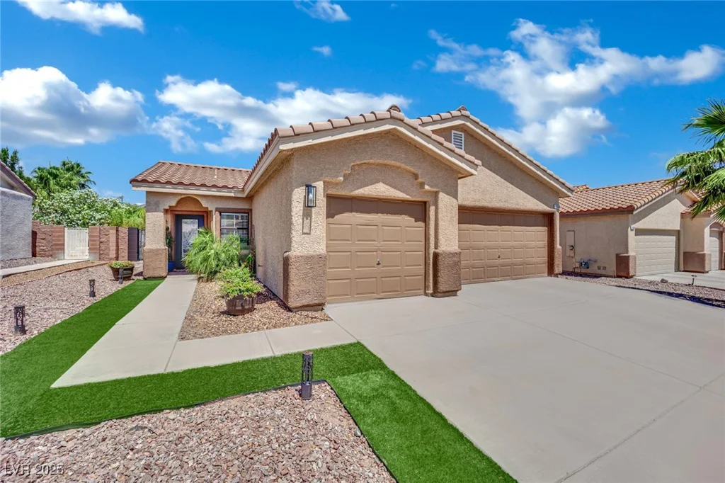 2558 Wiltshire, Henderson, NV 89052