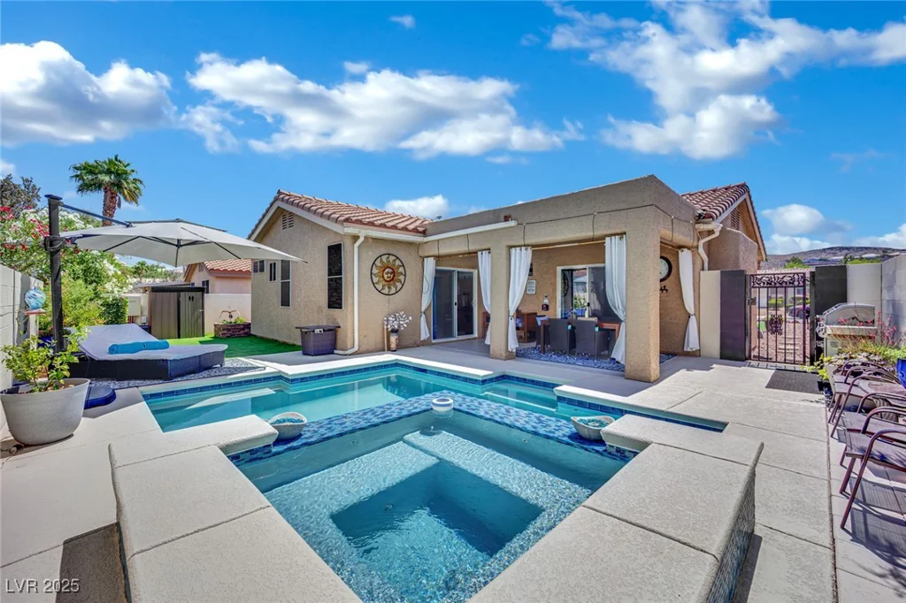 2558 Wiltshire, Henderson, NV 89052
