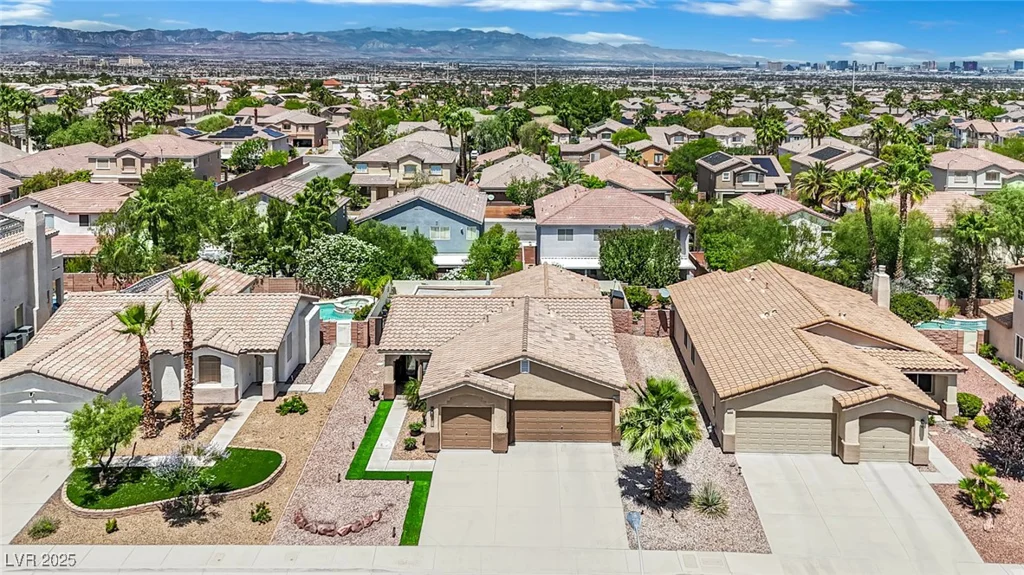 2558 Wiltshire, Henderson, NV 89052