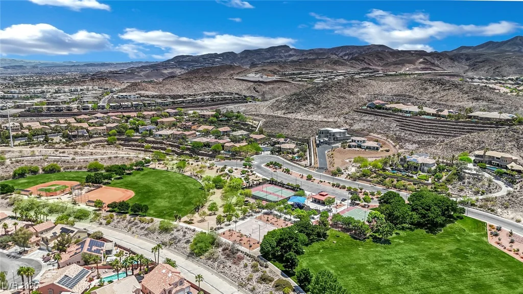 2558 Wiltshire, Henderson, NV 89052