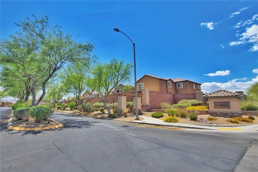 10279 Montes Vascos, Las Vegas, NV 89178