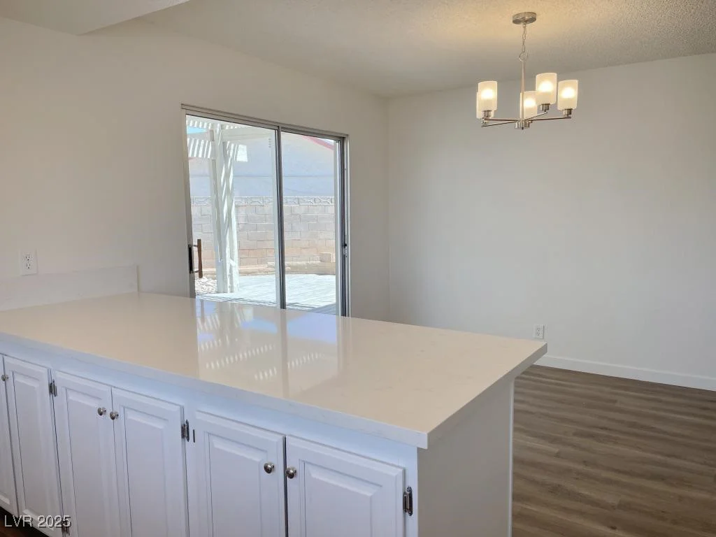 5030 Salinaz, Las Vegas, NV 89118