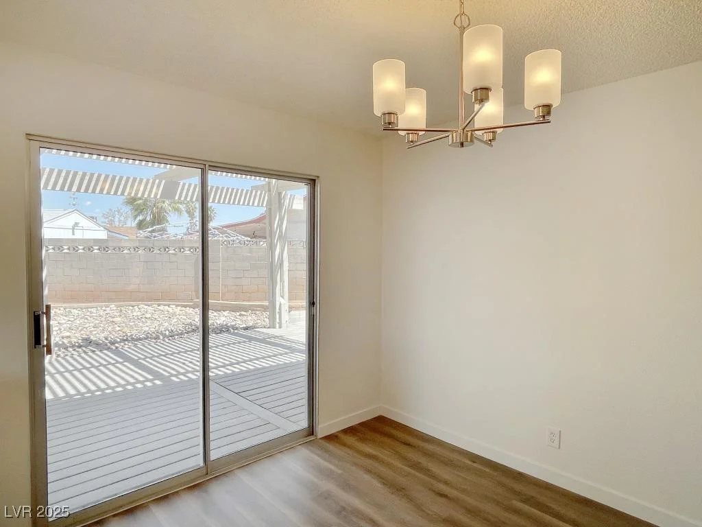 5030 Salinaz, Las Vegas, NV 89118