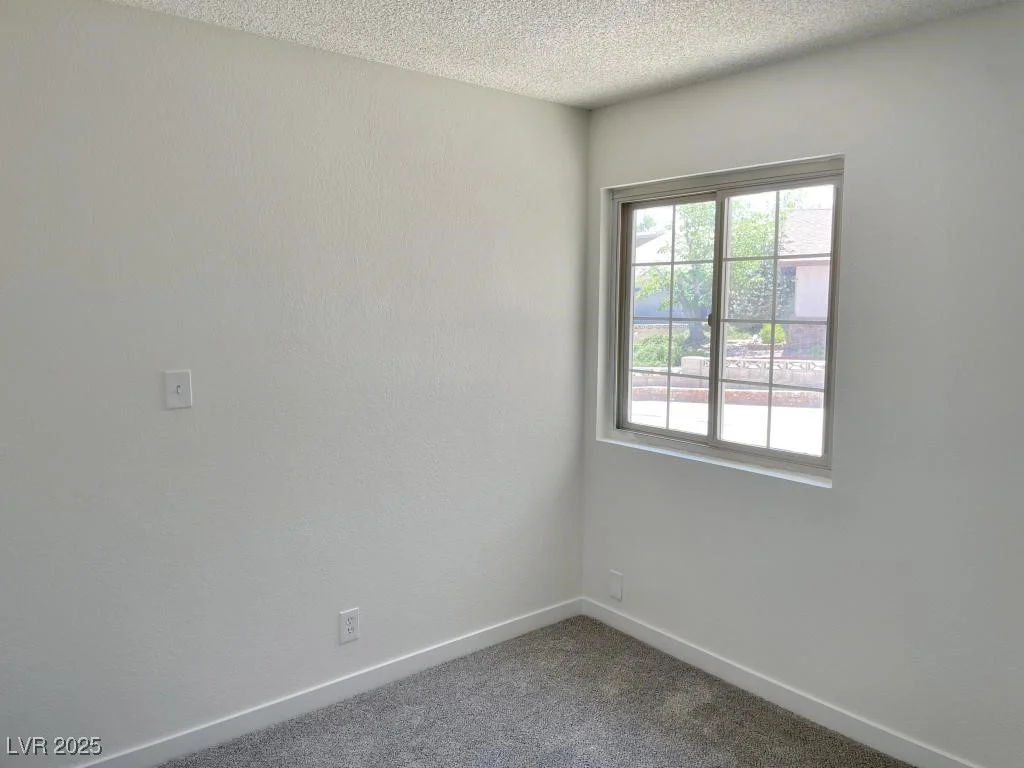 5030 Salinaz, Las Vegas, NV 89118