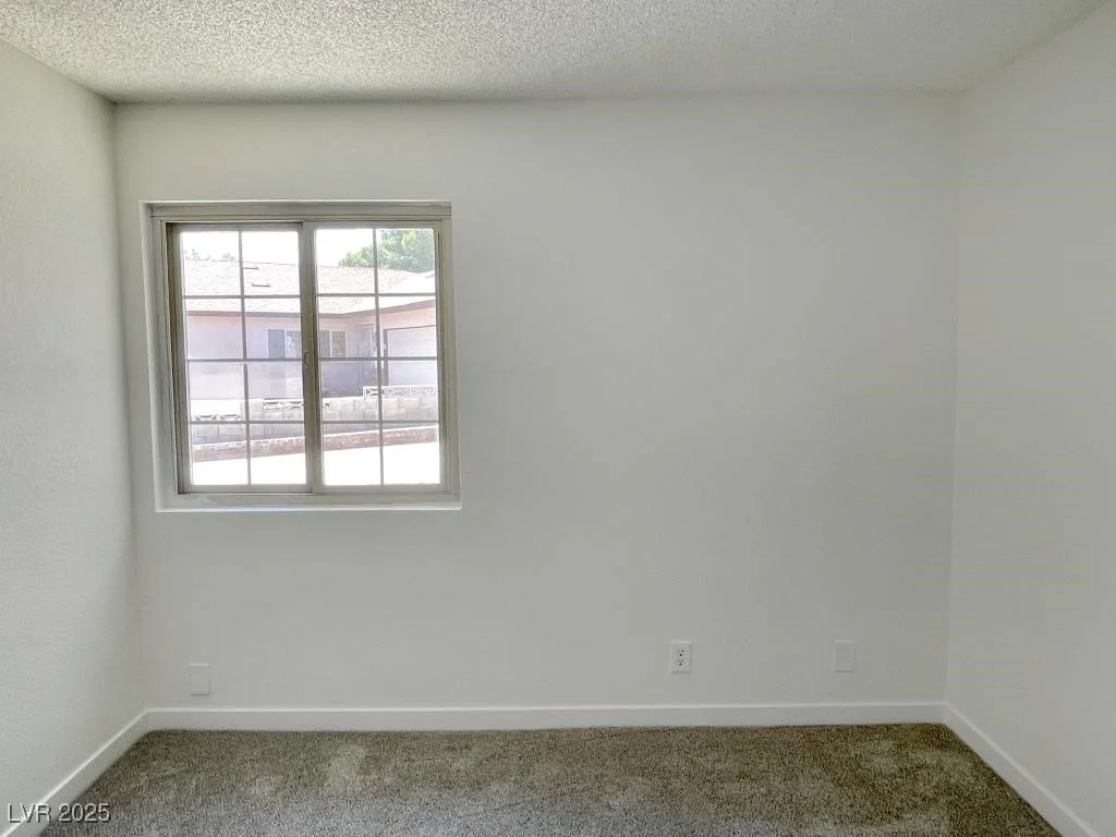 5030 Salinaz, Las Vegas, NV 89118