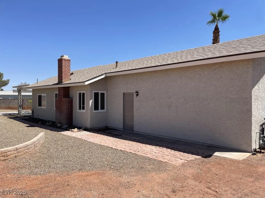 5030 Salinaz, Las Vegas, NV 89118