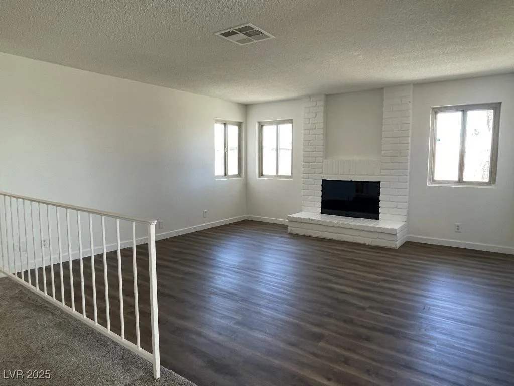 5030 Salinaz, Las Vegas, NV 89118