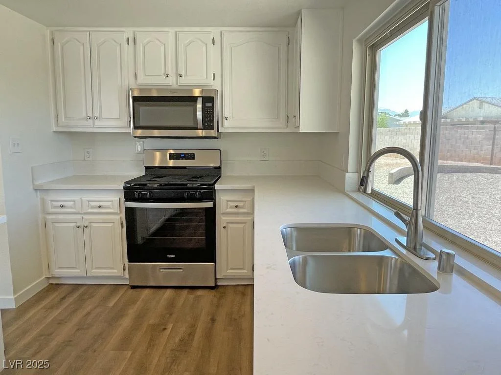 5030 Salinaz, Las Vegas, NV 89118