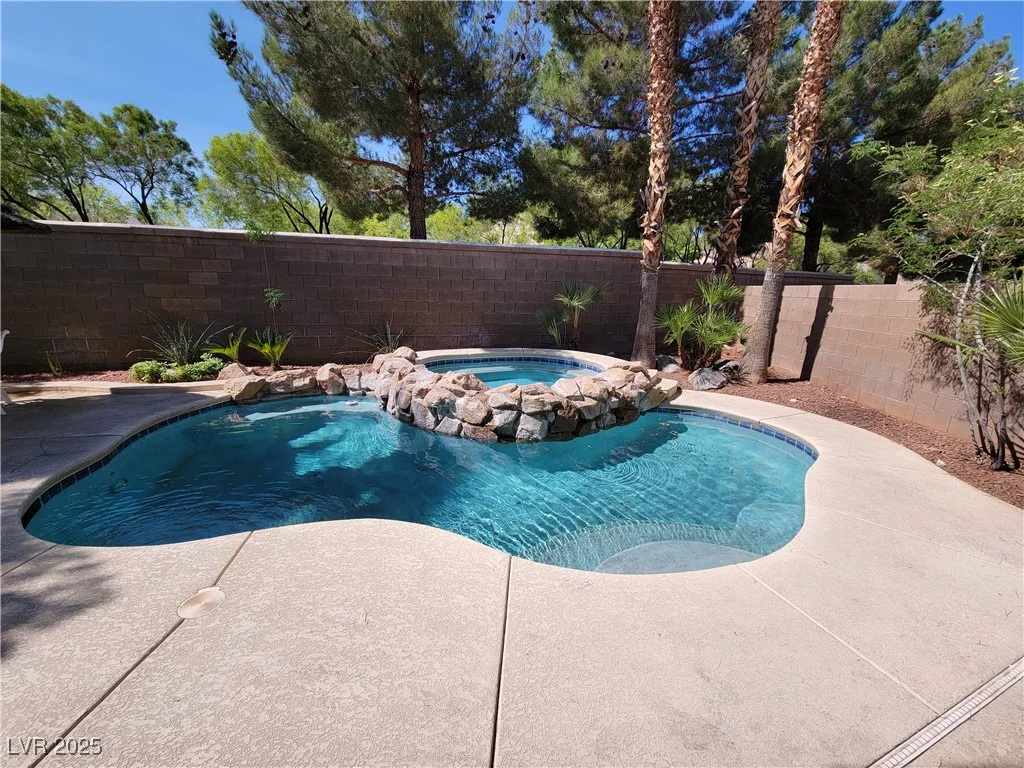 23 Indian Run, Las Vegas, NV 89148