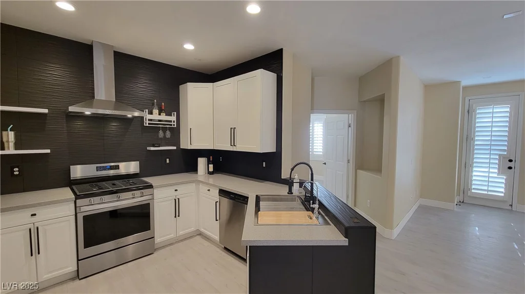 23 Indian Run, Las Vegas, NV 89148