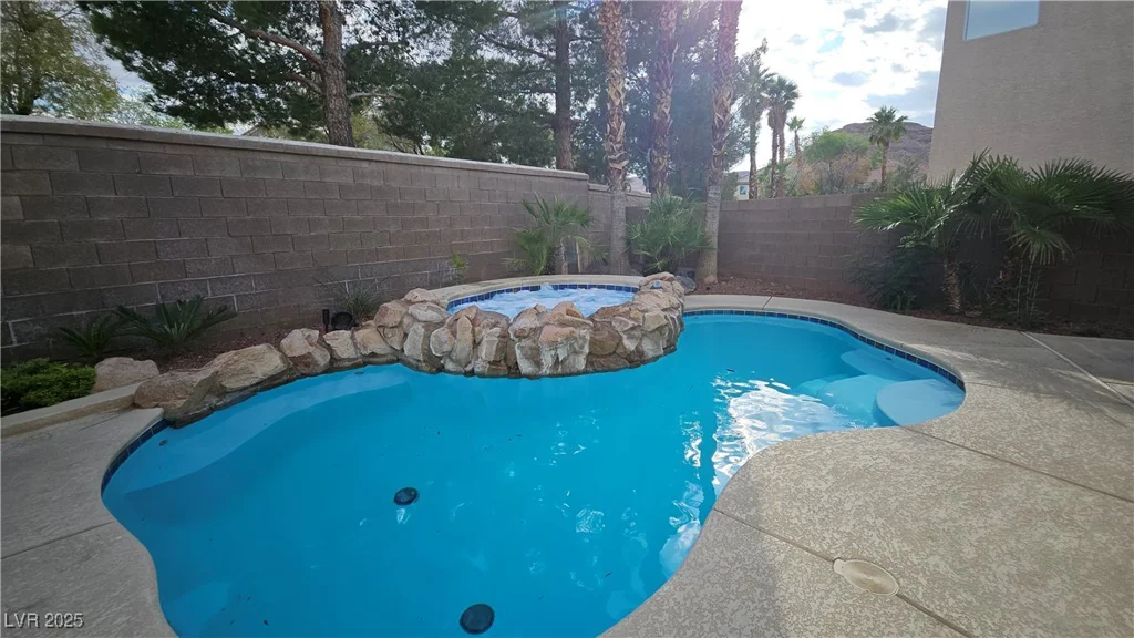 23 Indian Run, Las Vegas, NV 89148